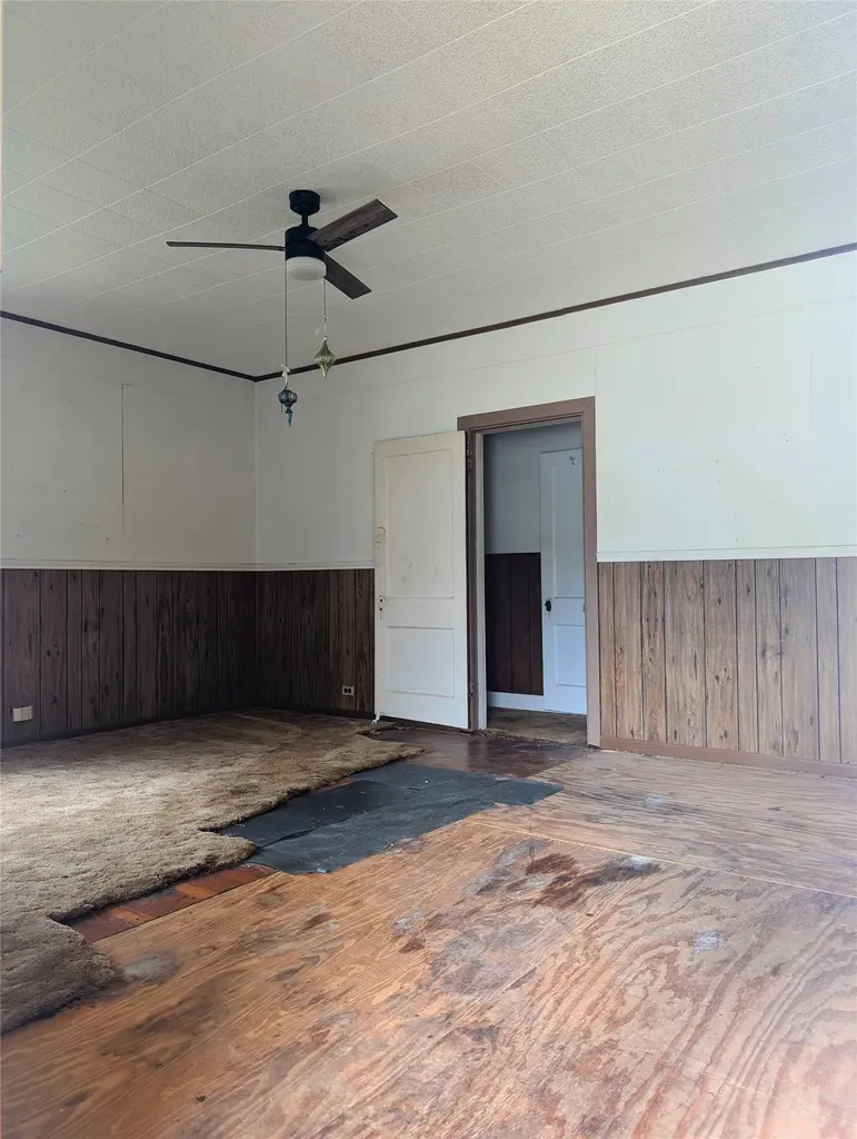 1000 N Morris Street Gainesville TX 76240