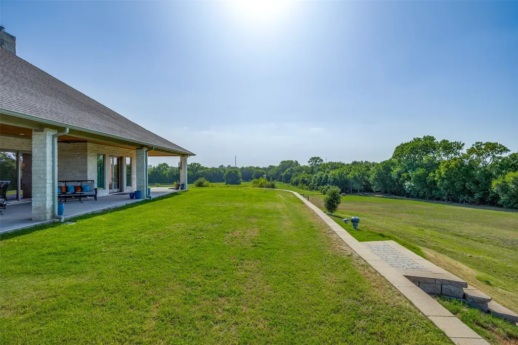 16755 County Road 566 Farmersville TX 75442