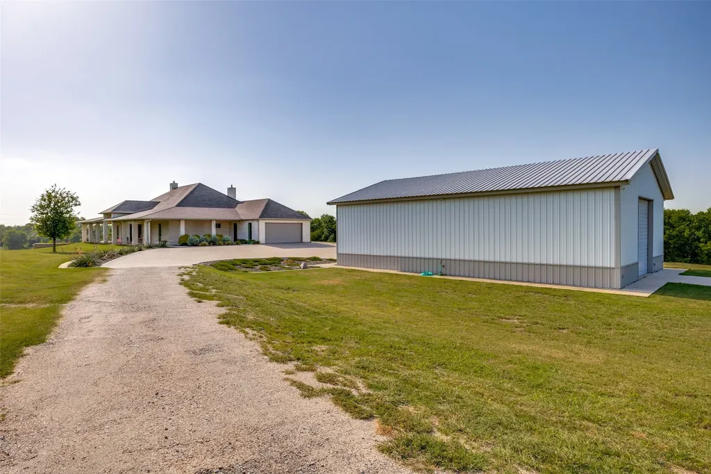 16755 County Road 566 Farmersville TX 75442