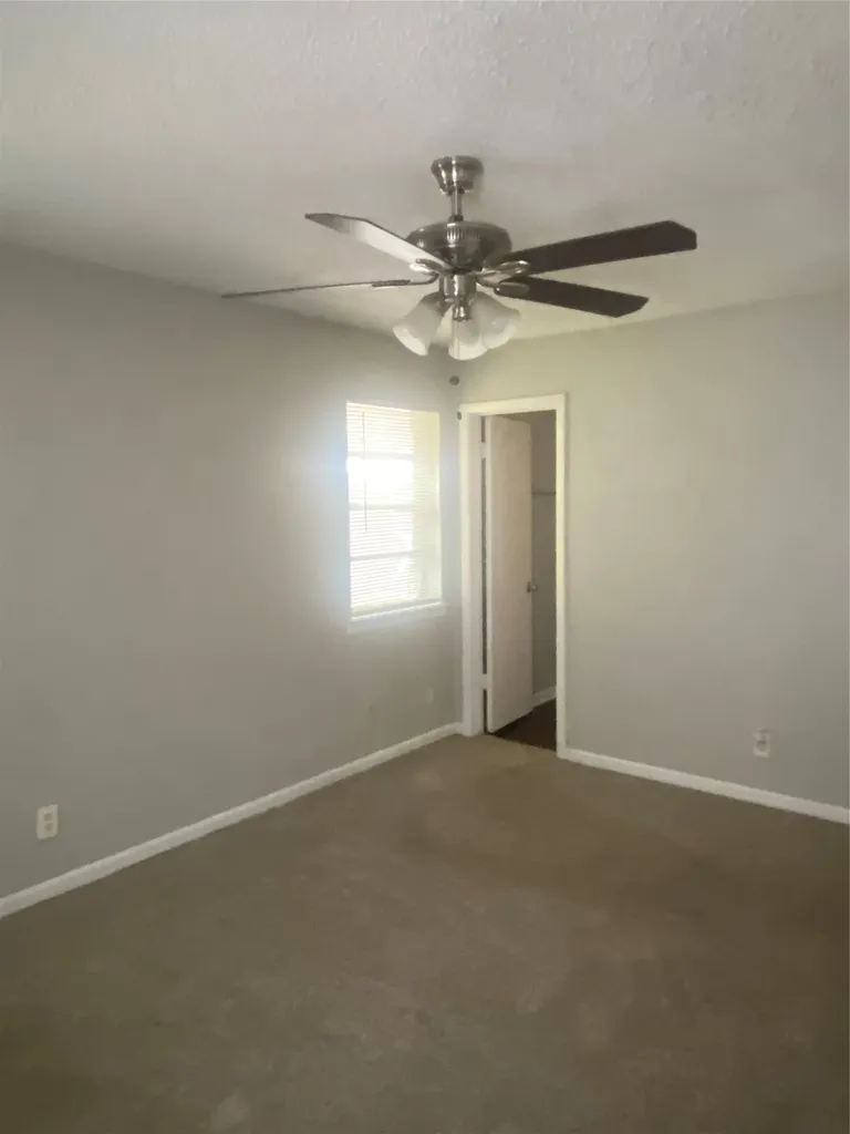 4321 Kolloch Drive Dallas TX 75216