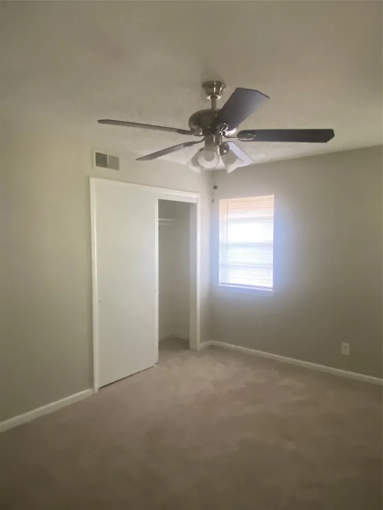 4321 Kolloch Drive Dallas TX 75216