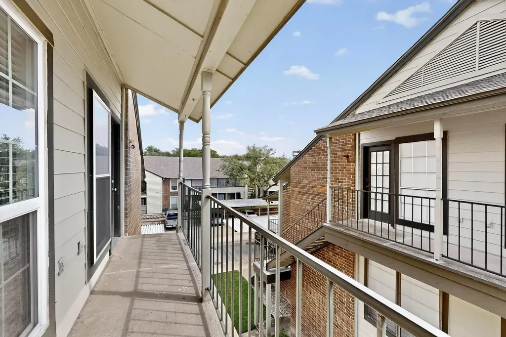 5981 Arapaho Road Dallas TX 75248
