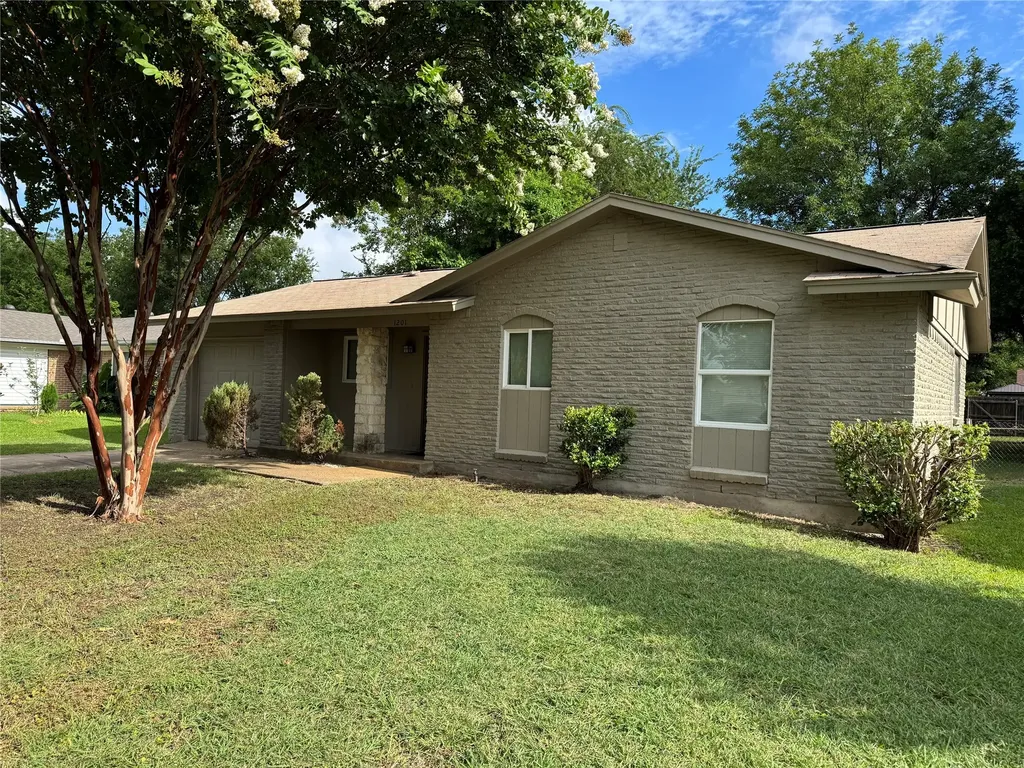 1201 Shorehaven Drive Garland TX 75040