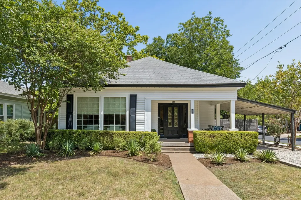 802 Turner Avenue Dallas TX 75208