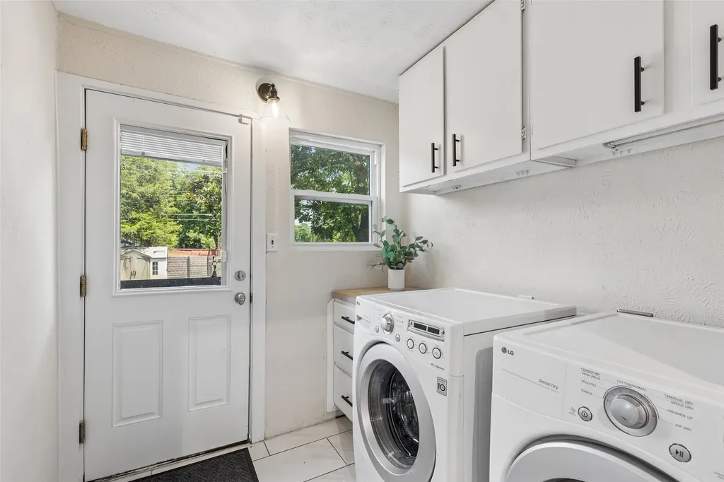 802 Turner Avenue Dallas TX 75208