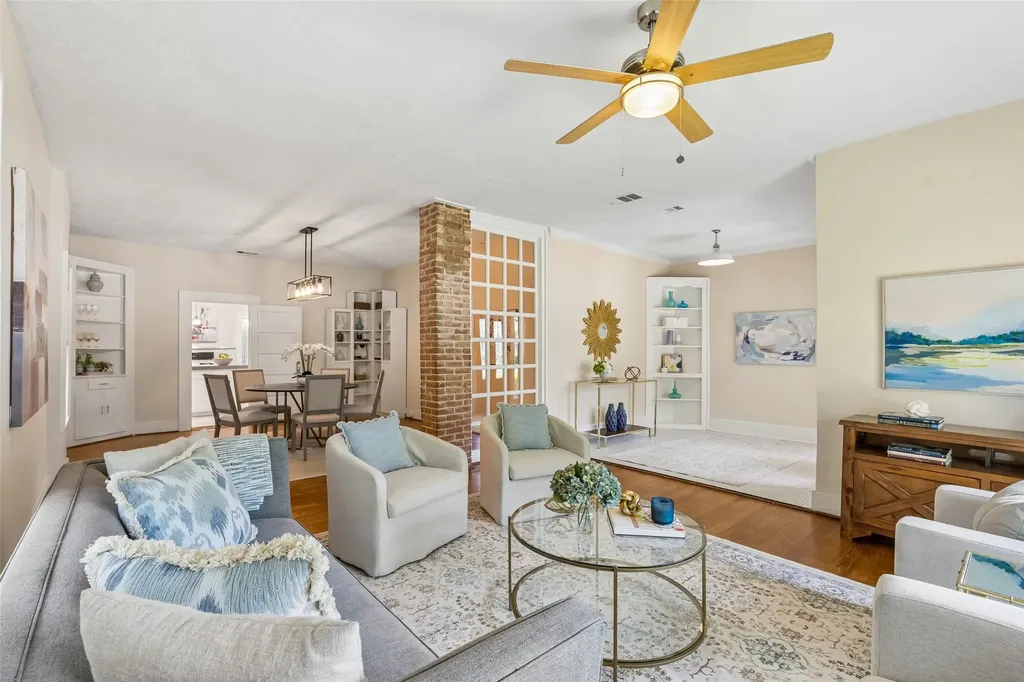 802 Turner Avenue Dallas TX 75208