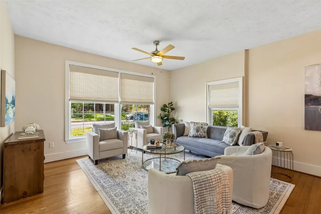 802 Turner Avenue Dallas TX 75208