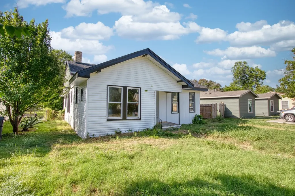 2210 Mckenzie Avenue Waco TX 76708