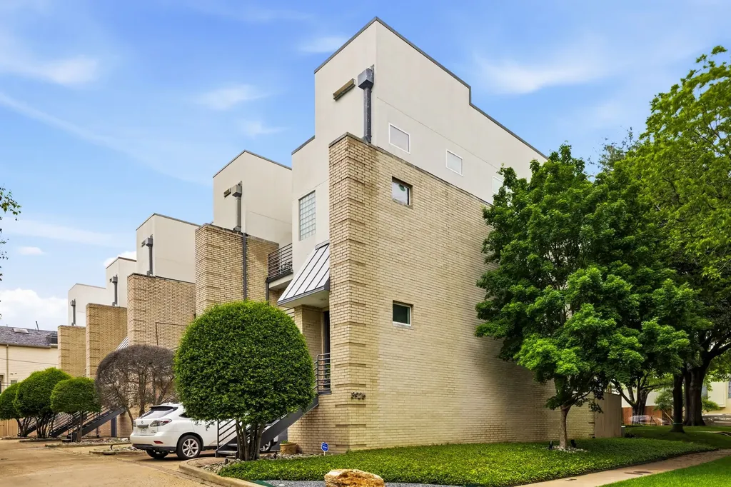 3925 Gilbert Avenue Dallas TX 75219