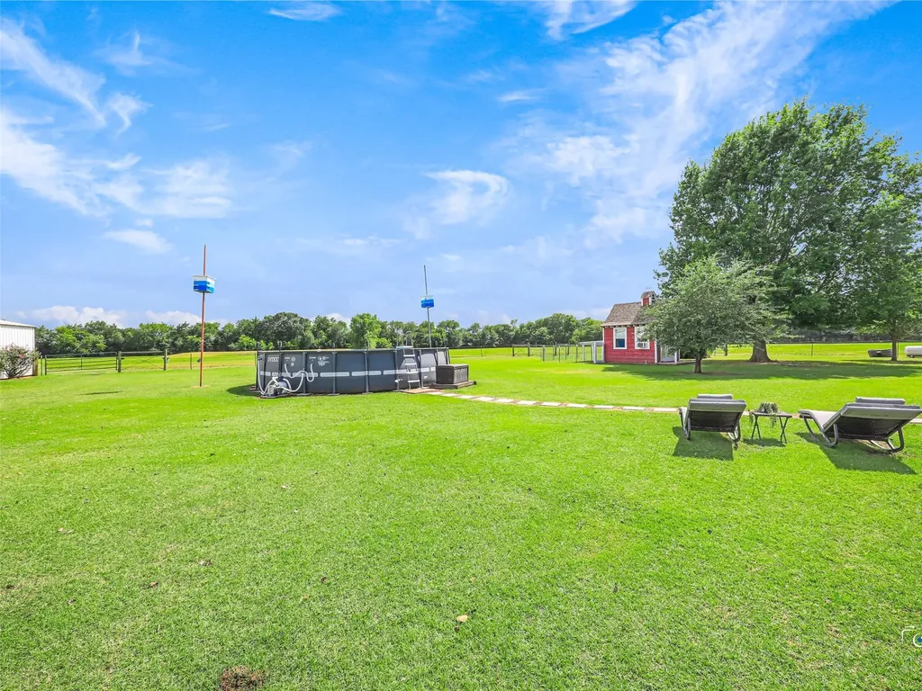 1880 County Road 2610 Bonham TX 75418