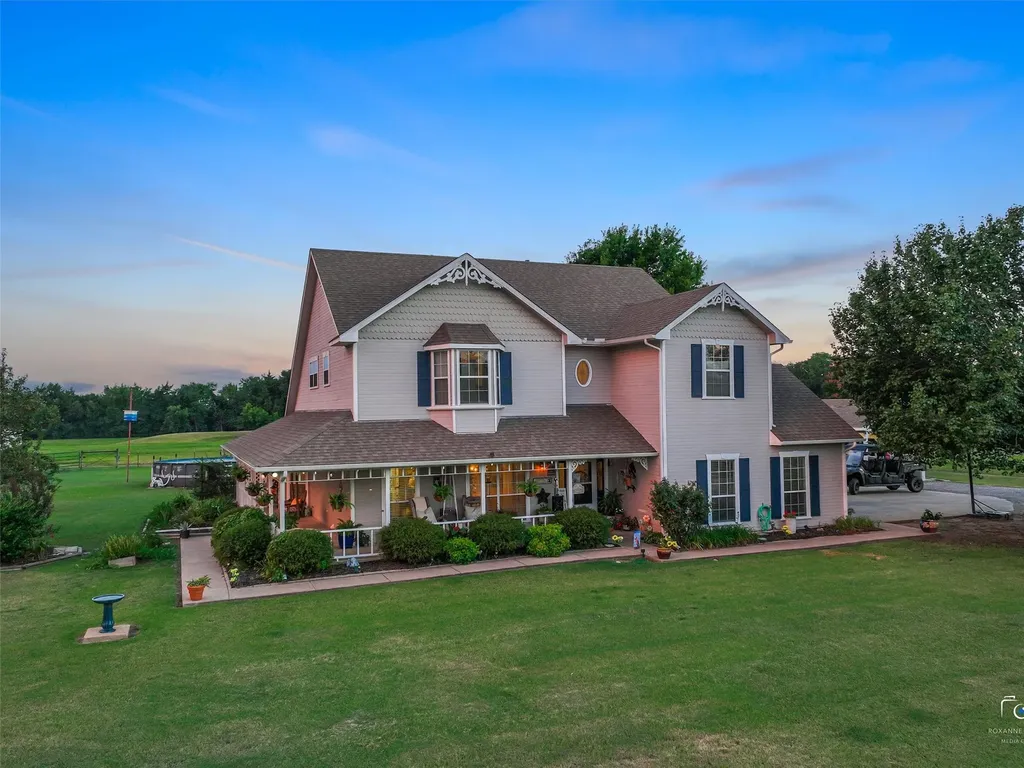 1880 County Road 2610 Bonham TX 75418