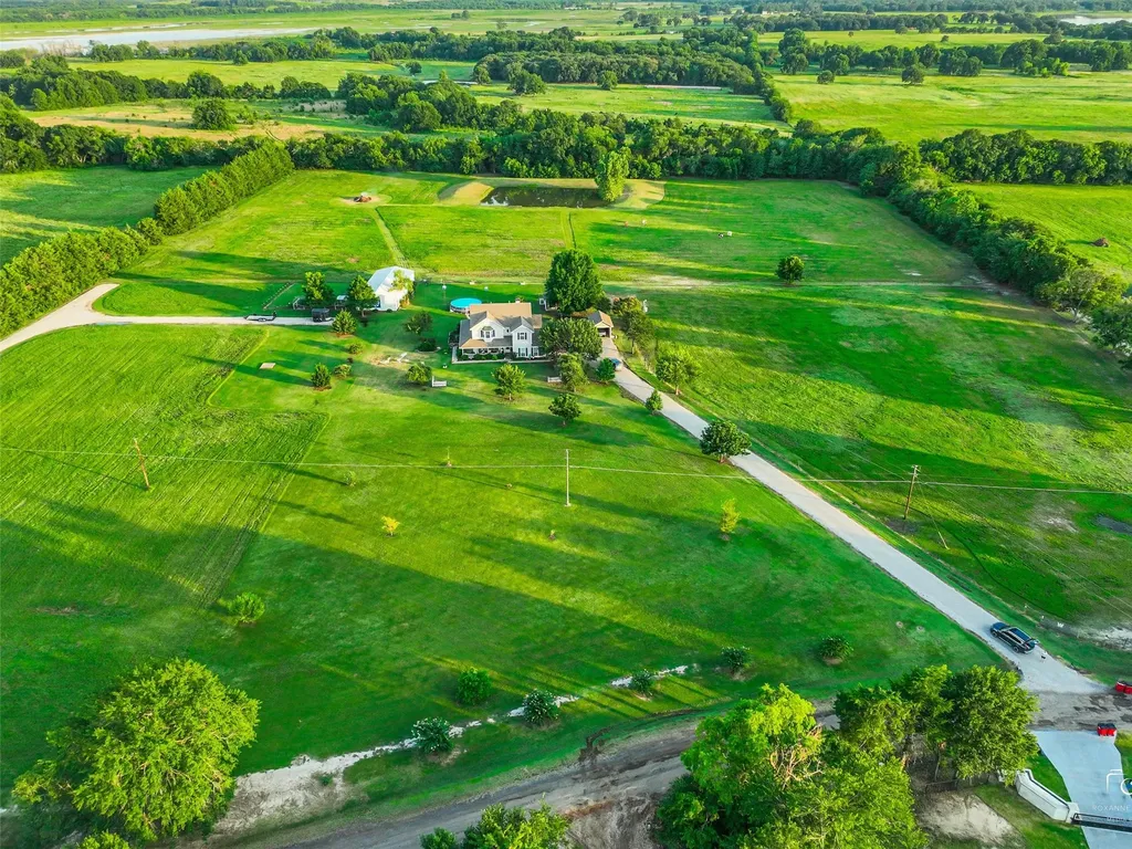 1880 County Road 2610 Bonham TX 75418