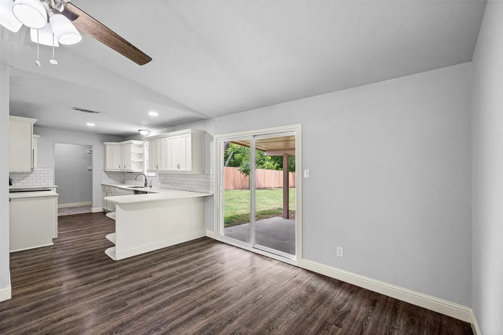 1005 Keller Avenue Benbrook TX 76126