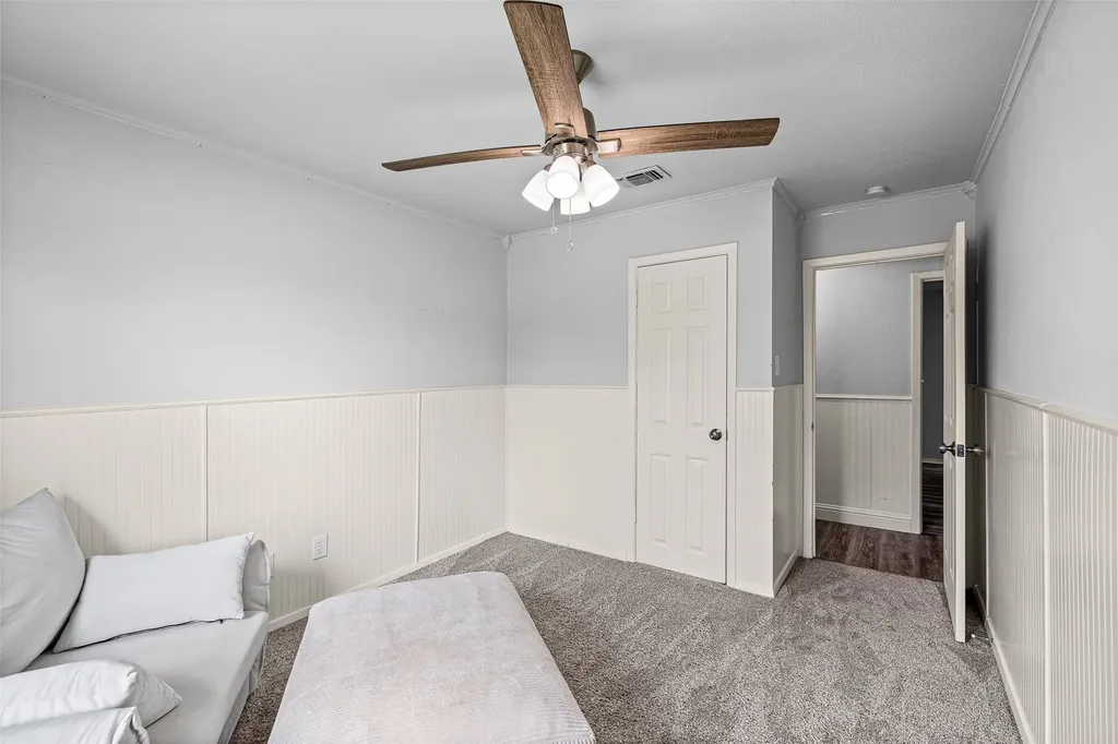 1005 Keller Avenue Benbrook TX 76126