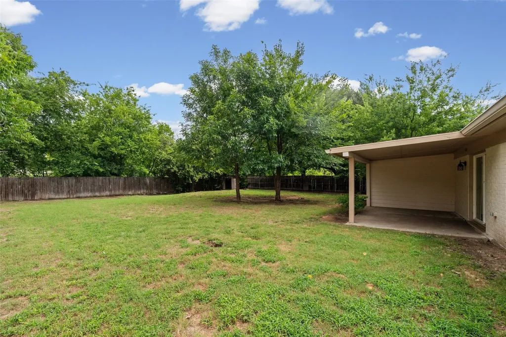 1005 Keller Avenue Benbrook TX 76126