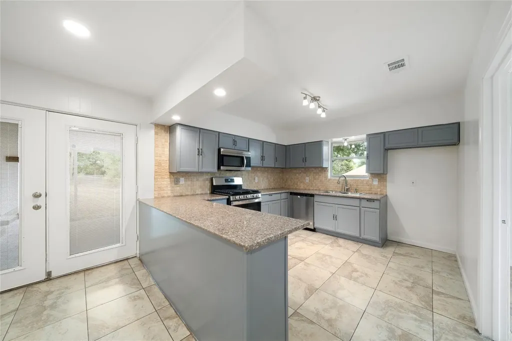 3707 Kimball Ridge Court Dallas TX 75233