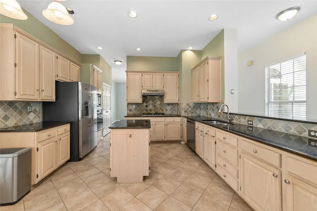 4202 Timberglen Road Dallas TX 75287