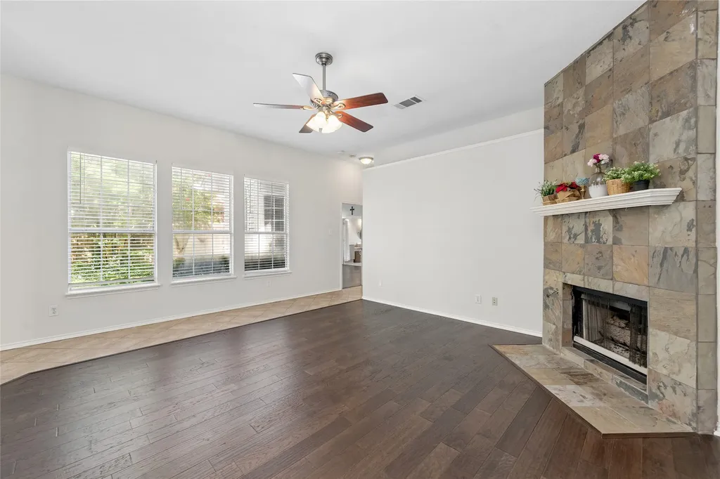 4202 Timberglen Road Dallas TX 75287