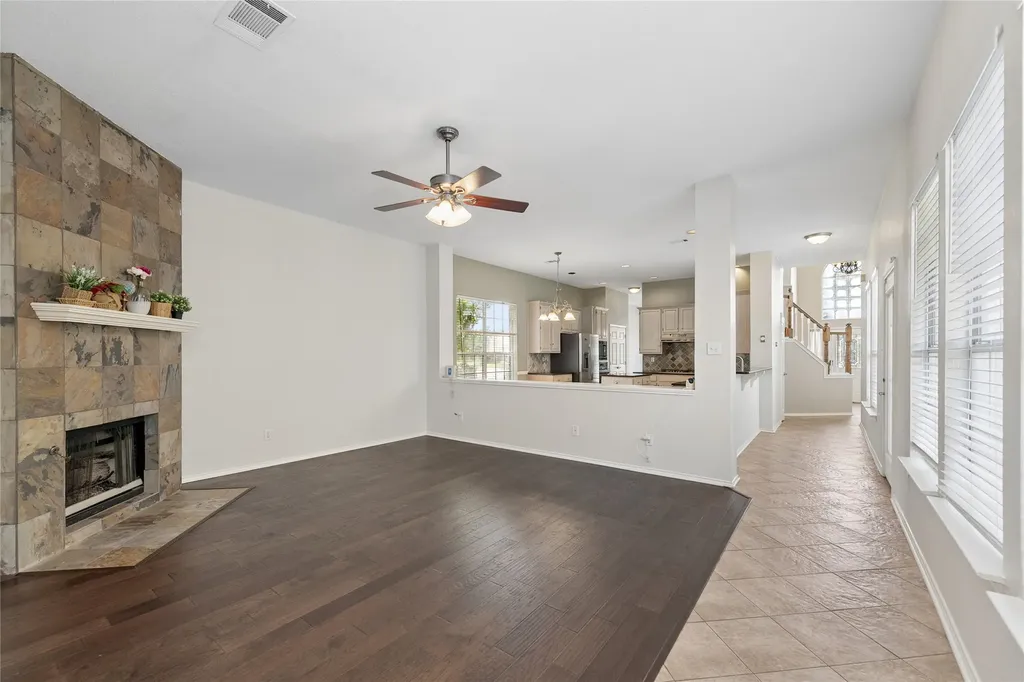 4202 Timberglen Road Dallas TX 75287