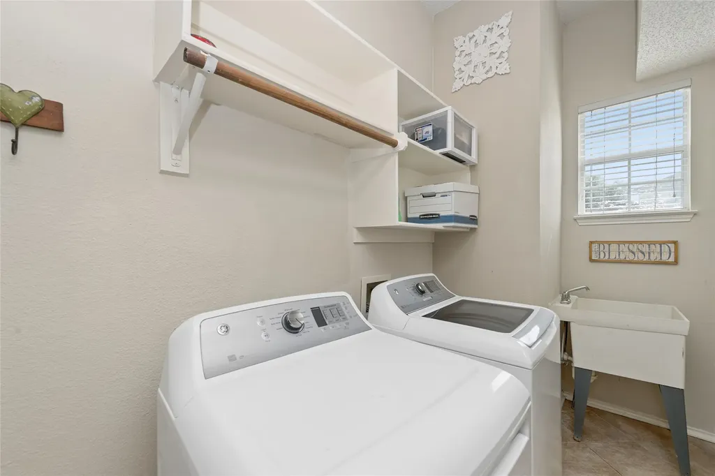 4202 Timberglen Road Dallas TX 75287