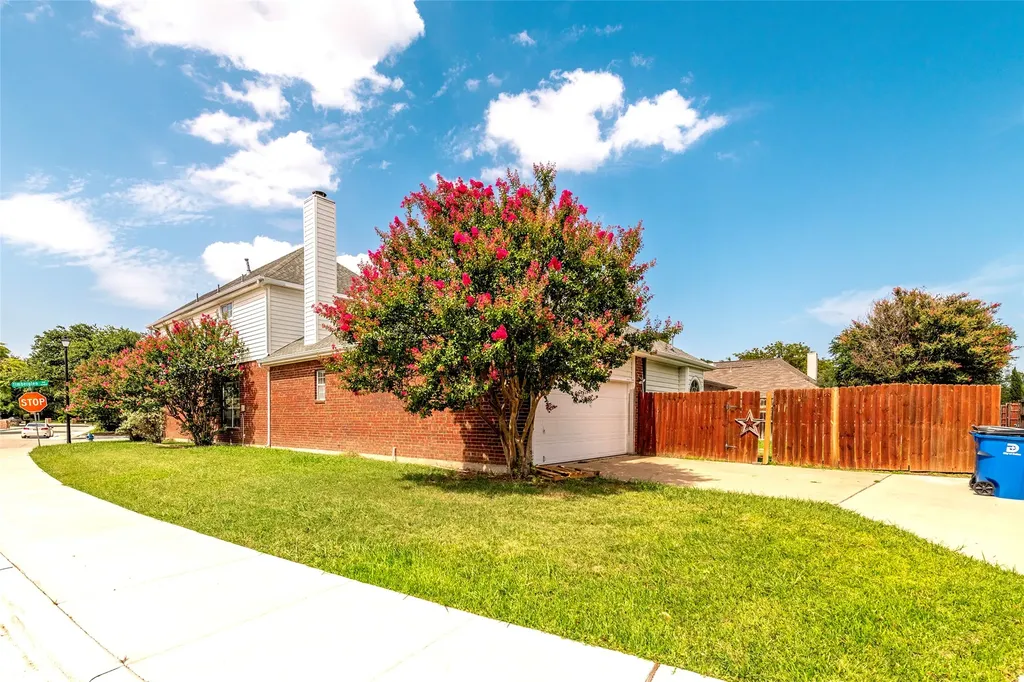 4202 Timberglen Road Dallas TX 75287