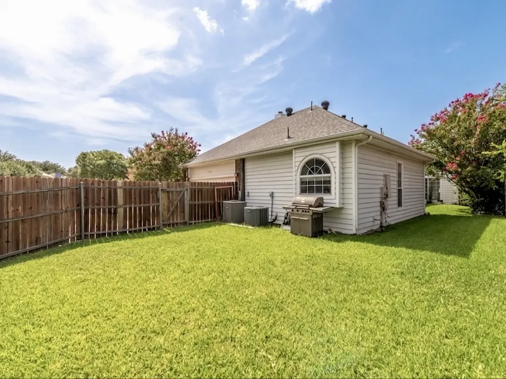 4202 Timberglen Road Dallas TX 75287