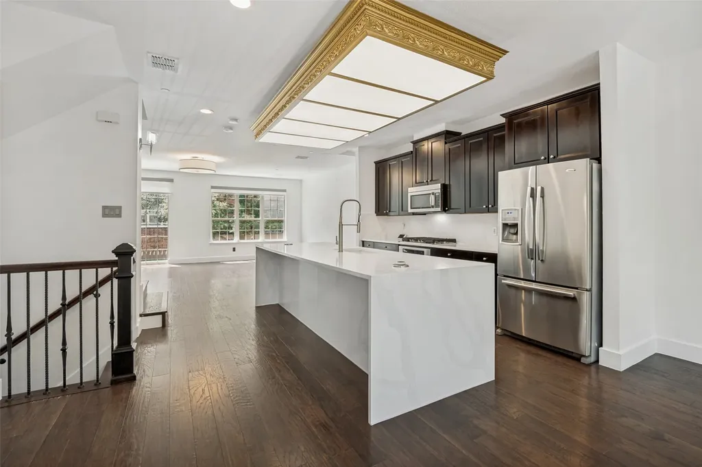 3906 Asbury Lane Addison TX 75001