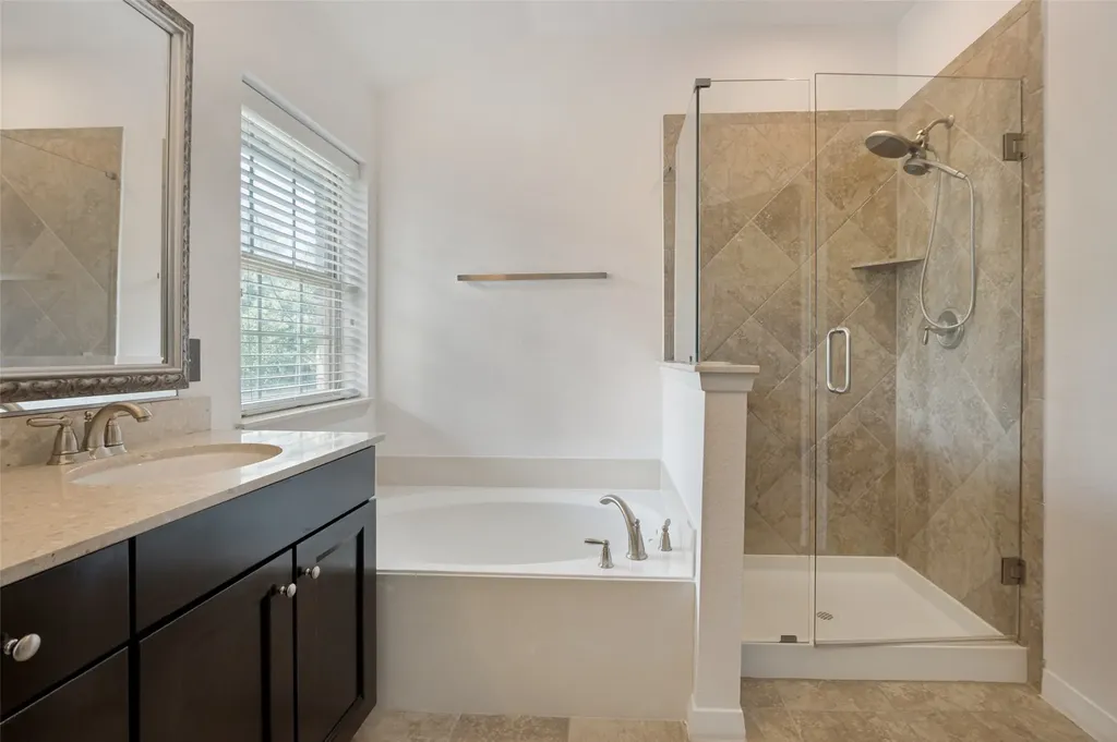 3906 Asbury Lane Addison TX 75001