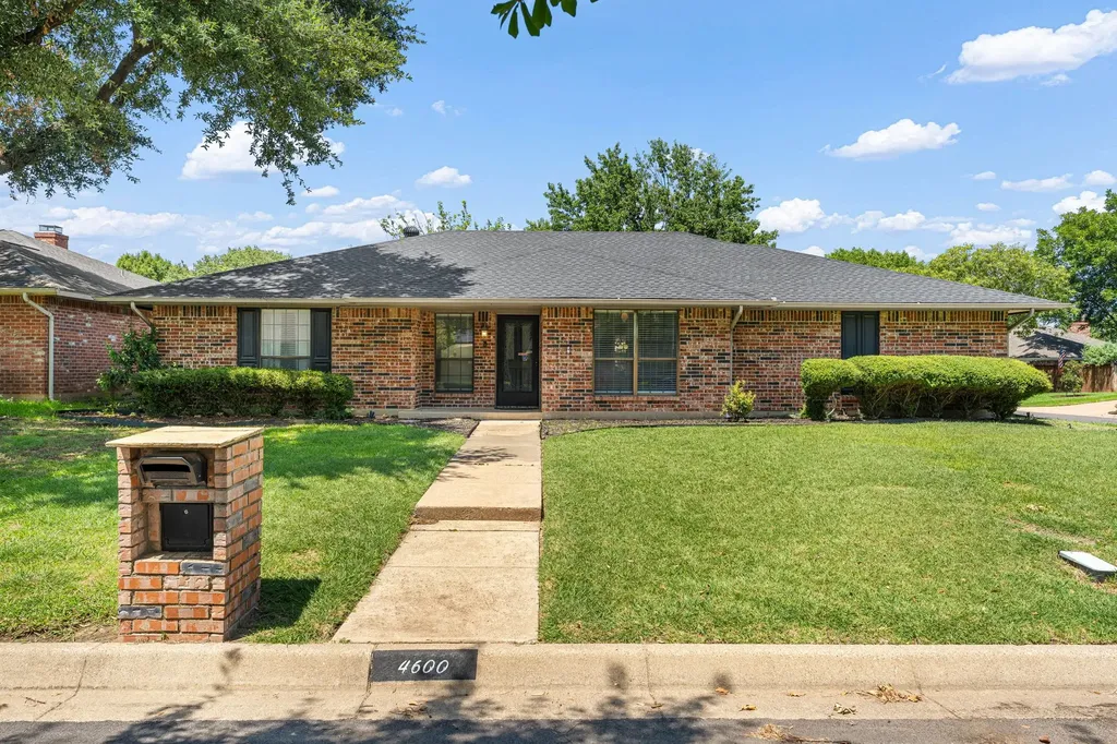 4600 Applewood Road Fort Worth TX 76133