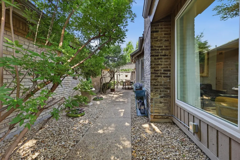 15614 Ranchita Drive Dallas TX 75248