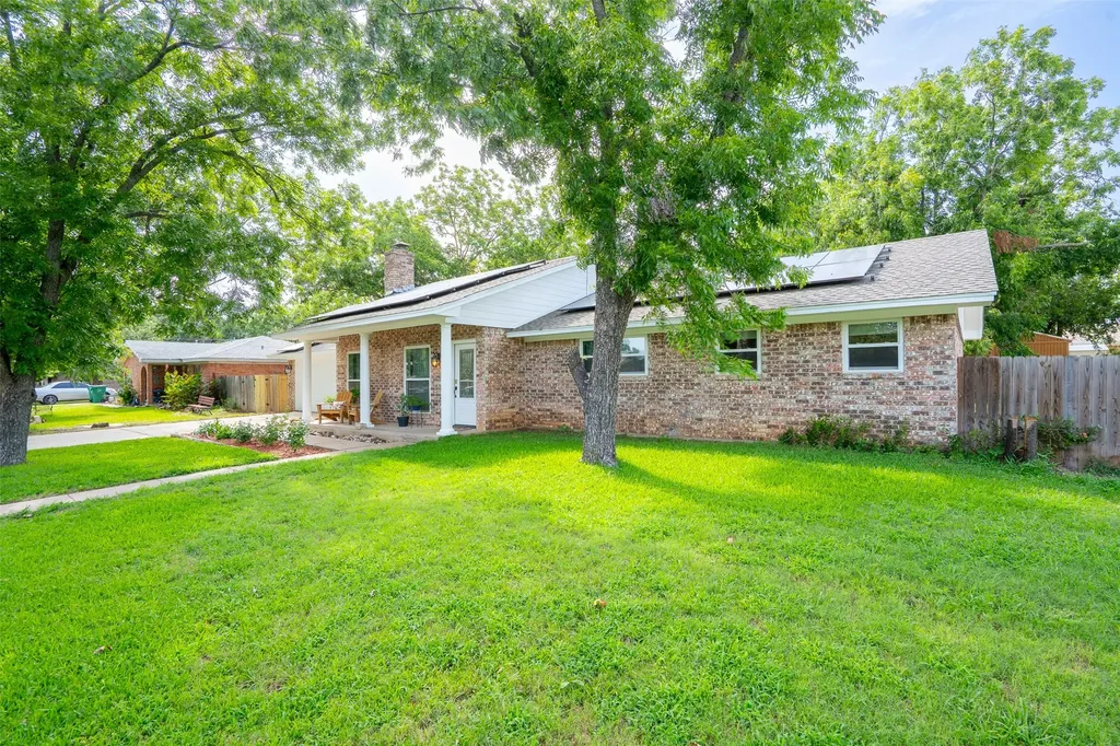 1479 Lockwood Street Stephenville TX 76401