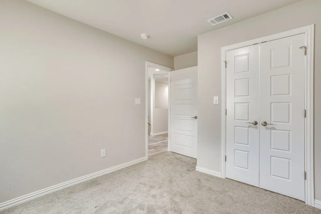 931-933 River Road Fort Worth TX 76114