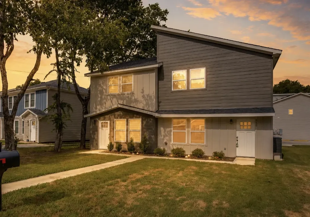 931-933 River Road Fort Worth TX 76114