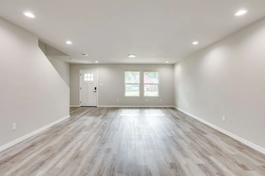 931-933 River Road Fort Worth TX 76114