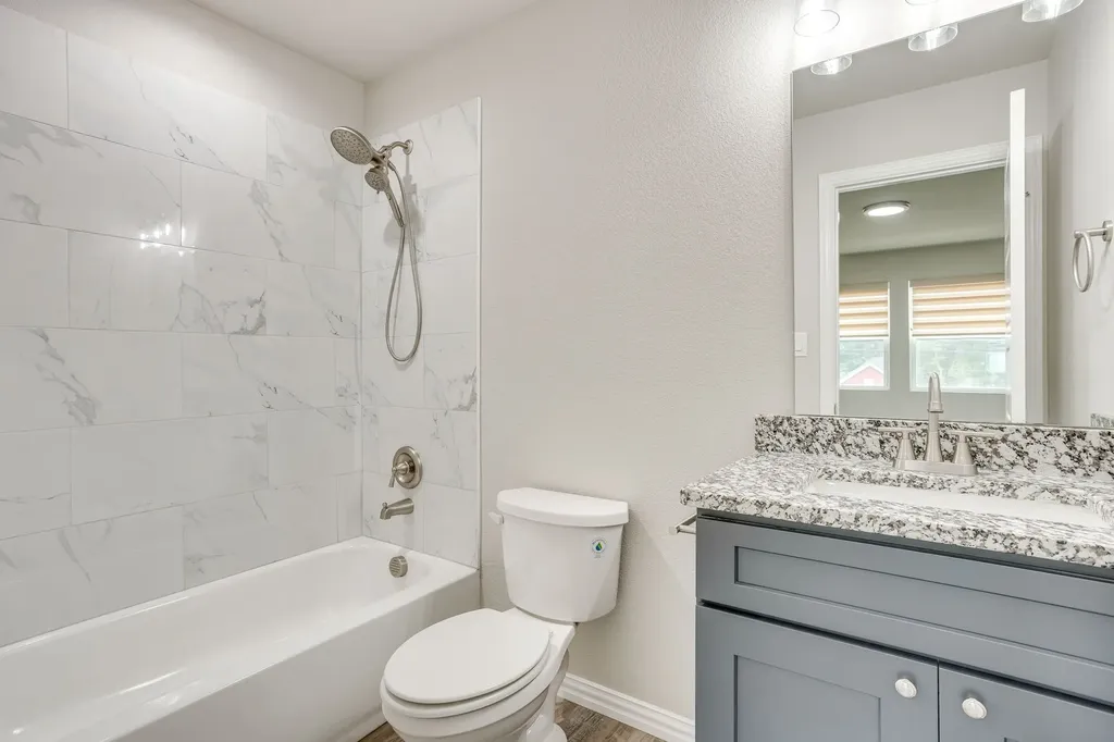 931-933 River Road Fort Worth TX 76114