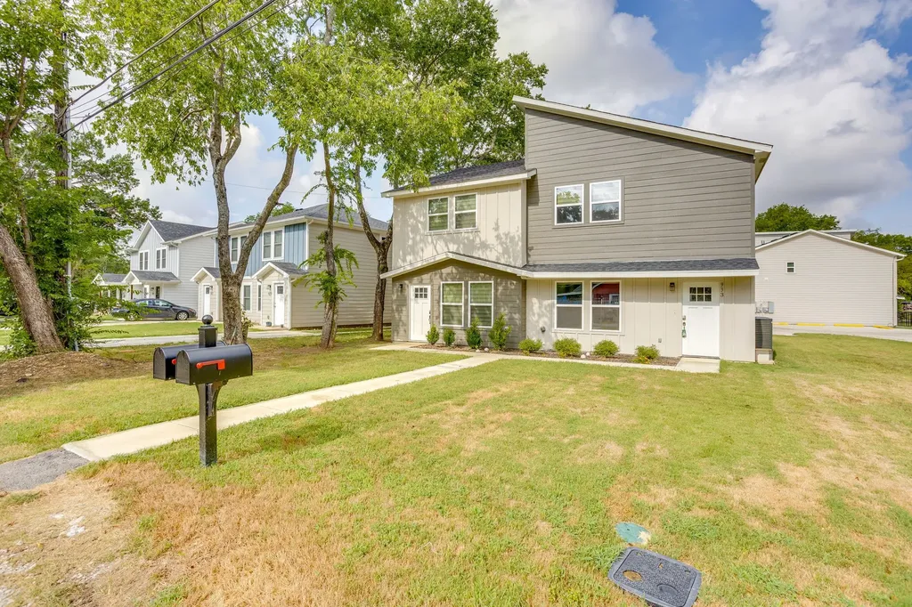 931-933 River Road Fort Worth TX 76114