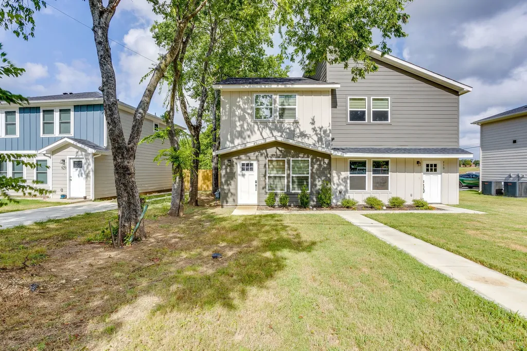 931-933 River Road Fort Worth TX 76114