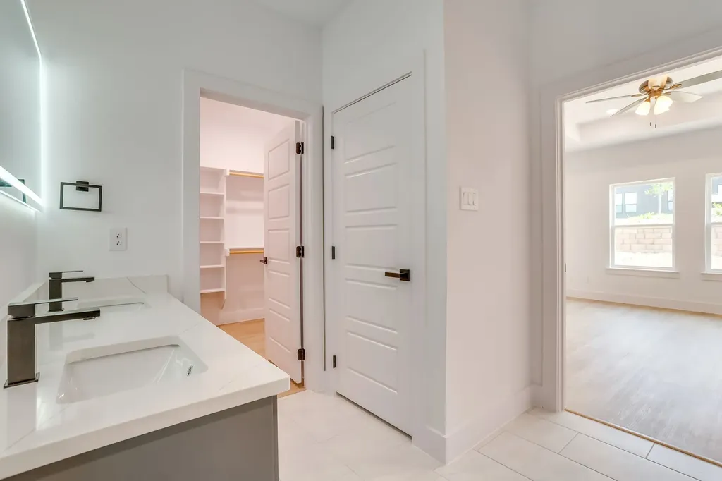 5225 Humbert Avenue Fort Worth TX 76107