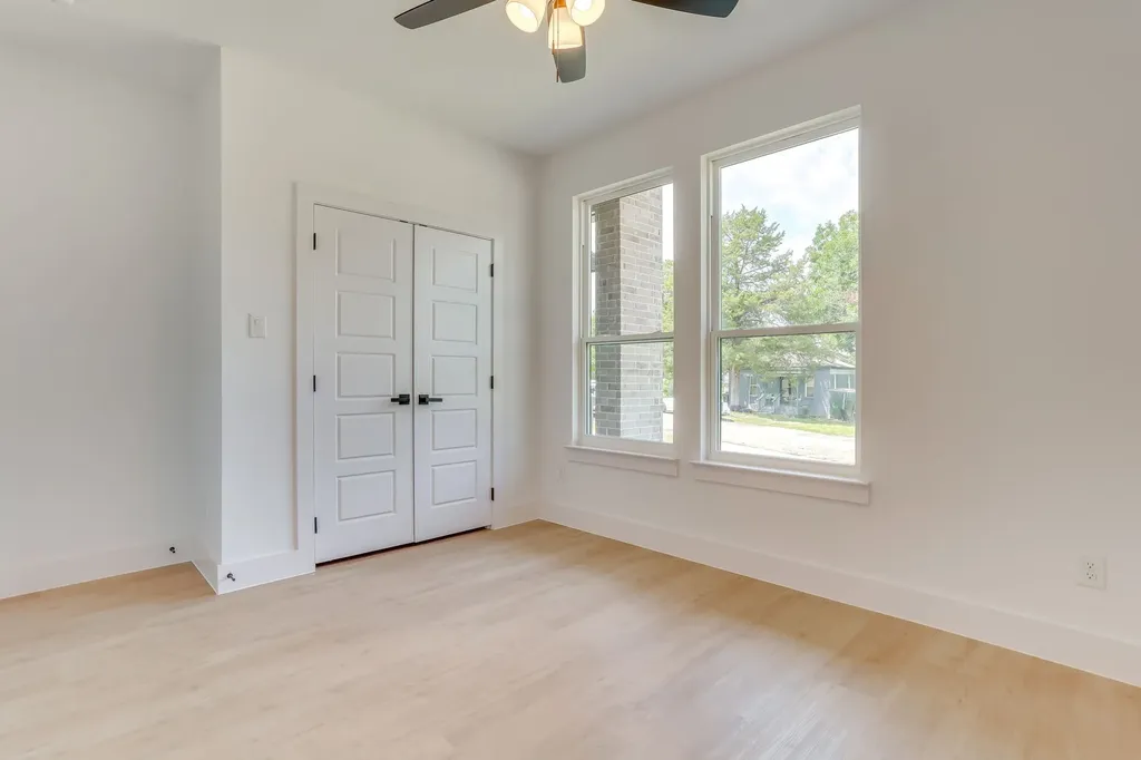 5225 Humbert Avenue Fort Worth TX 76107