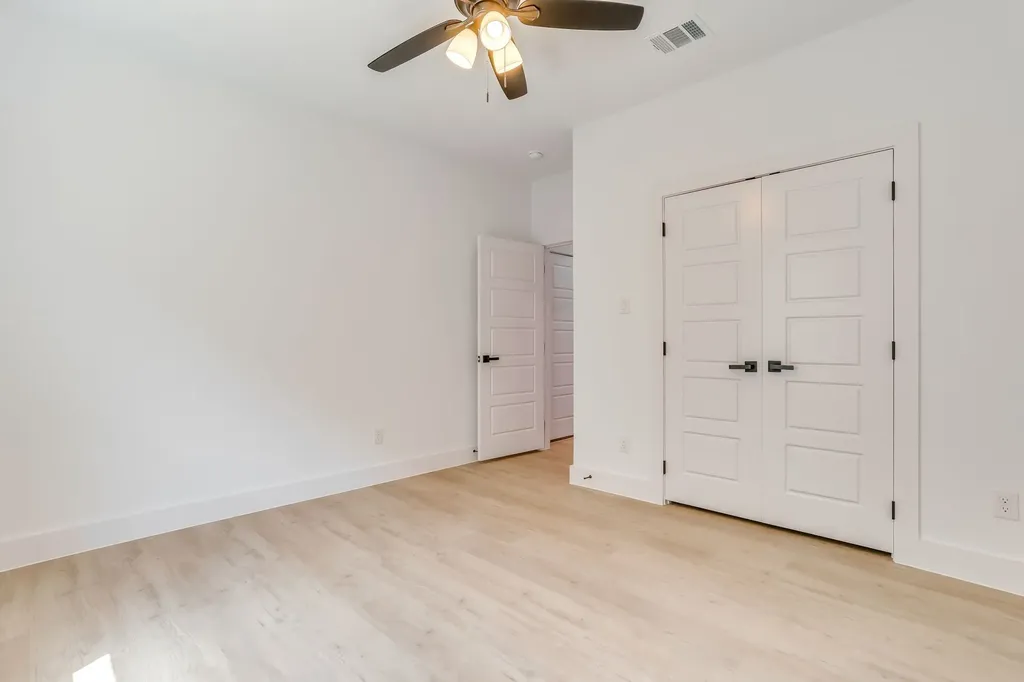 5225 Humbert Avenue Fort Worth TX 76107