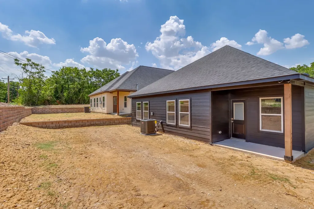 5225 Humbert Avenue Fort Worth TX 76107