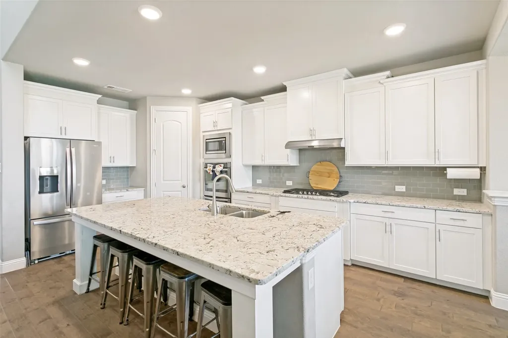 3205 Newsom Ridge Drive Mansfield TX 76063