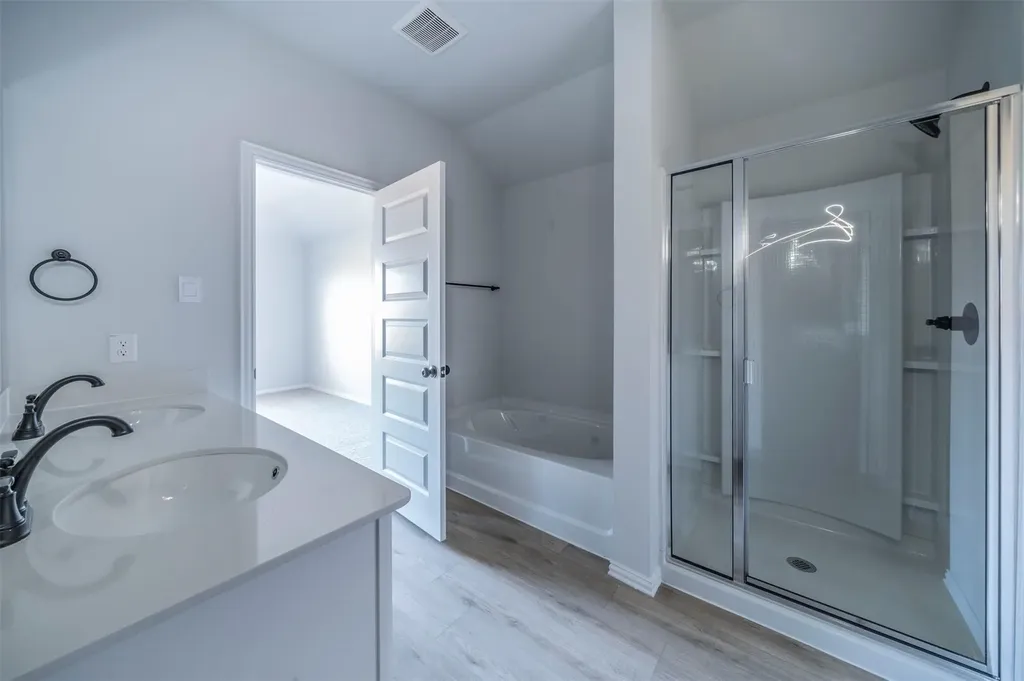 516 Ridgewood Drive Van Alstyne TX 75495