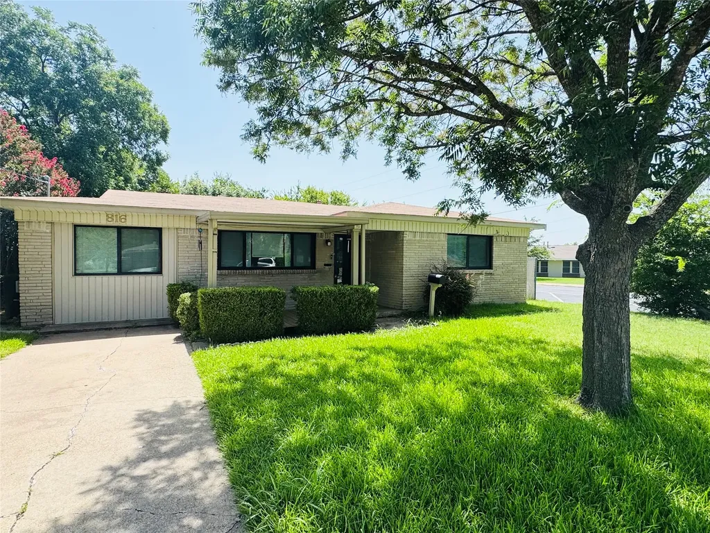 816 Lakeside Drive Mesquite TX 75149