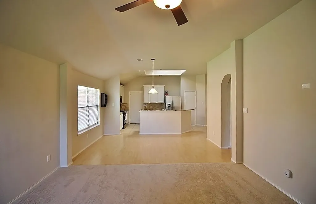 2816 Park Springs Drive Grand Prairie TX 75052