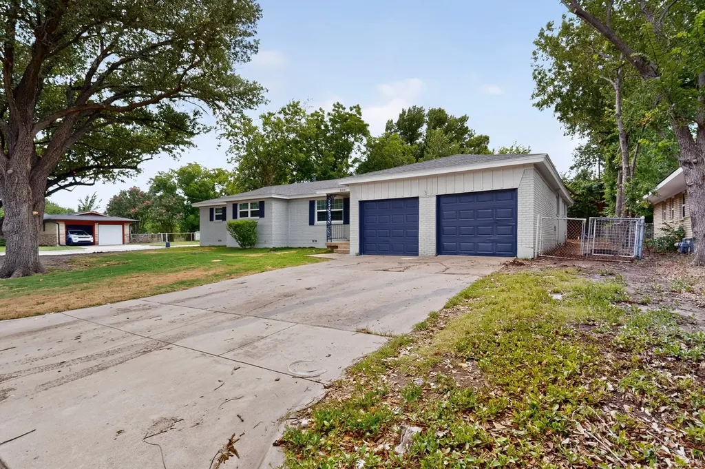 4401 Steven Street North Richland Hills TX 76180