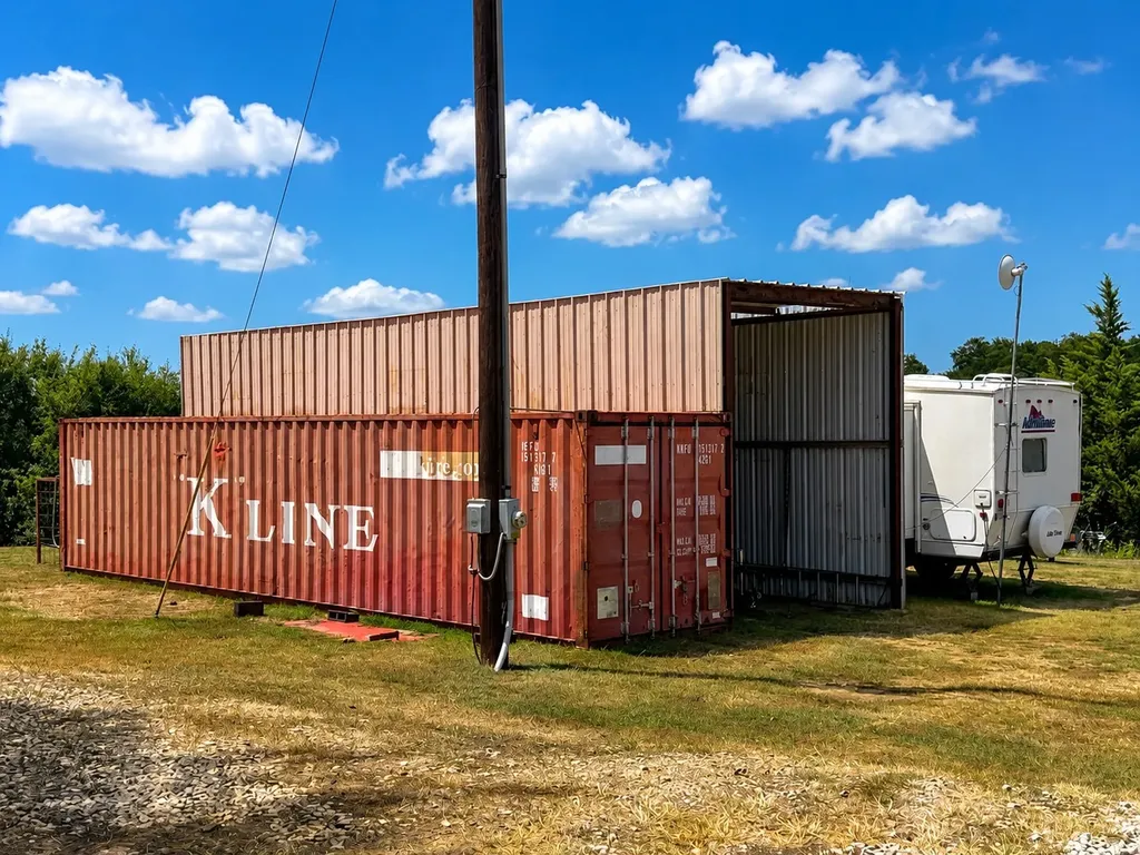 148 County Road 2627 Decatur TX 76234