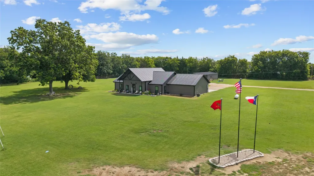 7122 Farm Road 1499 Sumner TX 75486