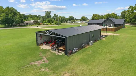 7122 Farm Road 1499 Sumner TX 75486