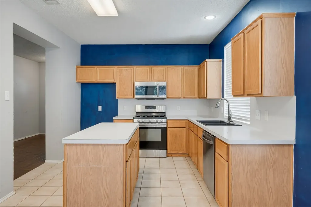 6112 Bowin Drive Fort Worth TX 76132